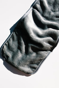 Microfiber Cleansing Cloth - Apothecary Co.